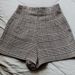 VINTAGE PLAID SHORTS